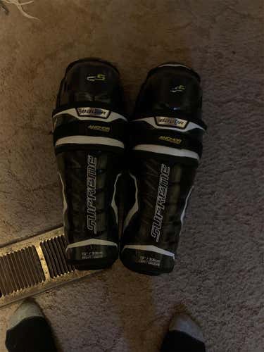 Used Bauer Supreme 2S Shin Pads