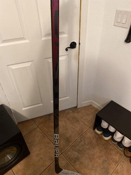 Senior Left Hand Vapor FlyLite Mid Pattern Pro Stock Hockey Stick