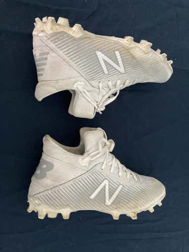 Used Adult Unisex Size 8.5 (Women's 9.5) Molded Cleats New Balance freeze 2.0 High Top