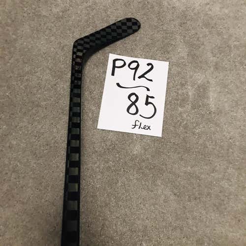 Senior Right Handed Nexus 2N Pro Mid Pattern Hockey Stick