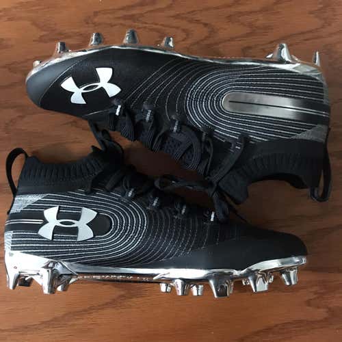 New Size 8.0 Under Armour Spotlight Cleats