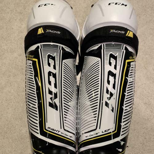 CCM Tacks Classic Pro Shin Pads (16”)