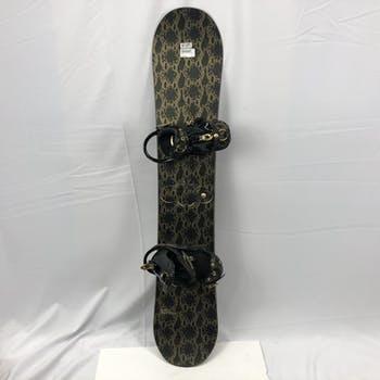 Used Women's Burton Alpha 147cm Snowboard All Mountain With Bindings