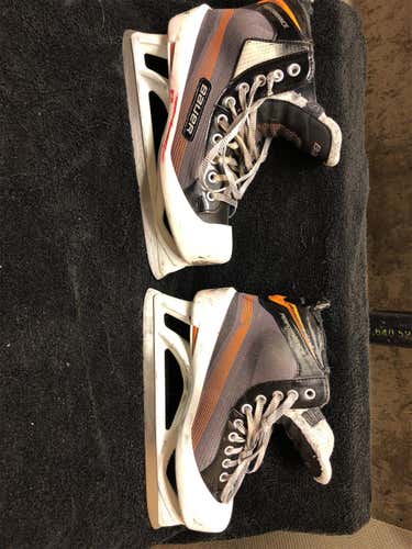 Senior Bauer Performance Regular Width  Size 8 Hockey Goalie Skates