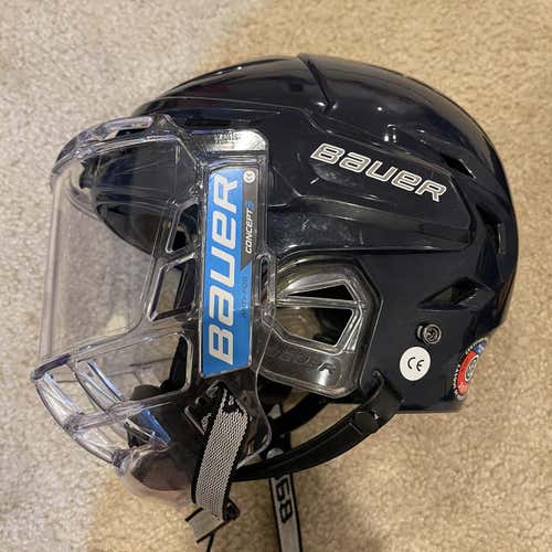 Blue Used Medium Bauer Re-Akt 95 Helmet