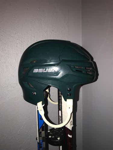 Green Used Medium Bauer Re-Akt 95 Helmet