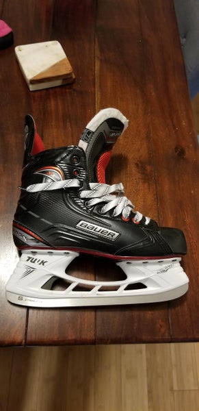 Used Senior Bauer Vapor X500 Hockey Skates Regular Width Size 7.5