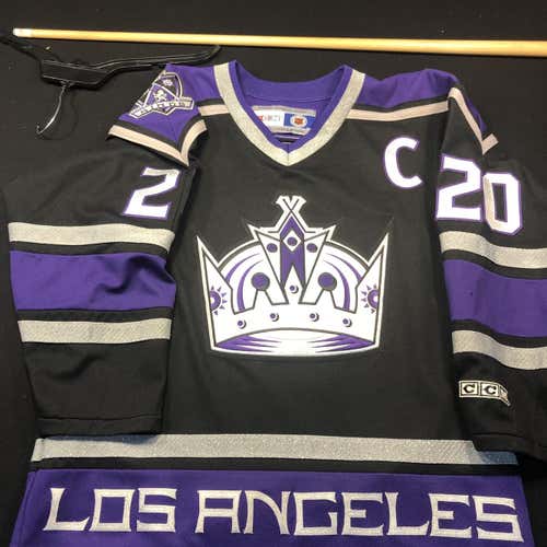 Black Adult Medium CCM  Jersey