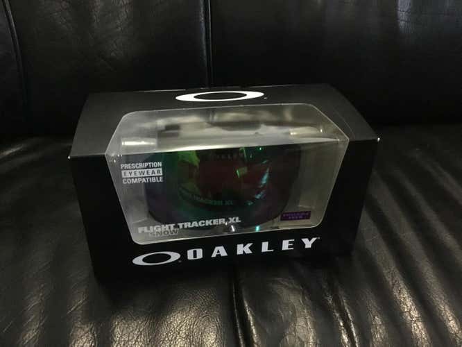 New Oakley Flight Tracker XL $120 or best offer