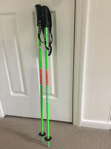 Used Scott World Cup SL Ski Poles, 36cm, $5 or best offer, proceed going to charity