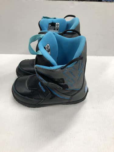 Used Burton Grom Junior 05 Snowboard Boys Boots
