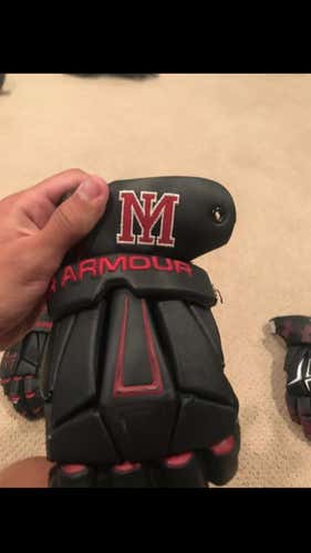 Mercer Island Team Issued Gloves