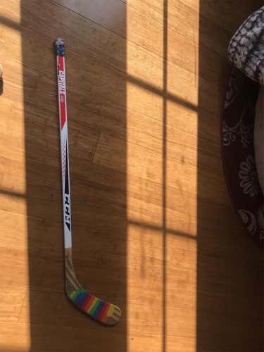 Youth Right Handed Hockey Stick