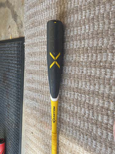 Kid Pitch (9YO-13YO)  Alloy Beast X (-10) 18 oz 28" Bat