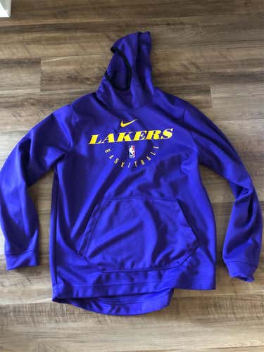 Los Angeles Lakers Men’s Large Nike Dri-Fit Sweatshirt