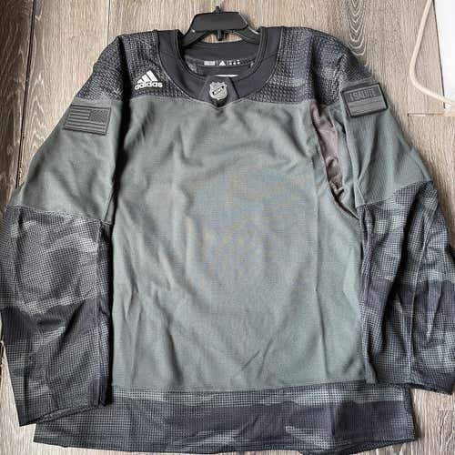Adidas Blank NHL Salute To Service USA Camo Hockey Jersey Size 52 Green