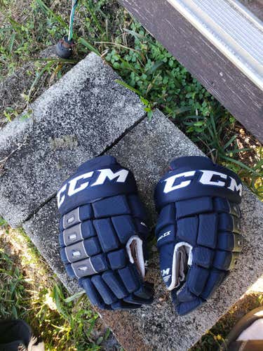 Blue Used Senior CCM Tacks 4 Roll Pro Gloves 14"