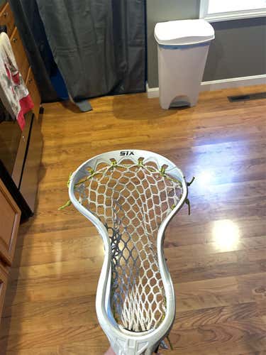 White Used FOGO Strung Duel Head