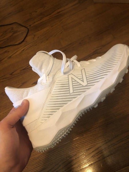 New Adult Size Men's 10.5 (W 11.5) New Balance Freeze Turf Shoes
