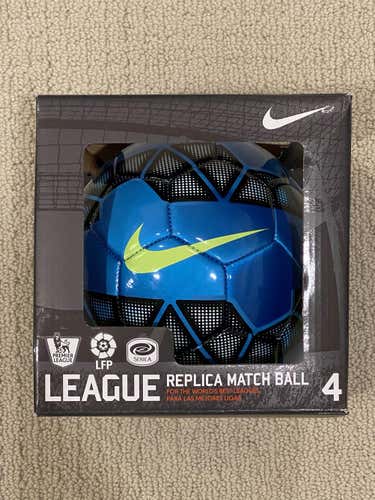New Nike Barclays Premier League Replica Match Ball, Blue/Black, Size 4