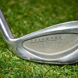 Tour Model 	Oversize 	5 Iron 	Right Handed 	38"	Steel 	Stiff	New Grip