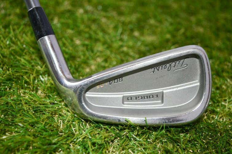 Titleist 	Forged 804 Os	6 Iron	 Right Handed 	37.5"	Graphite 	Regular	New Grip