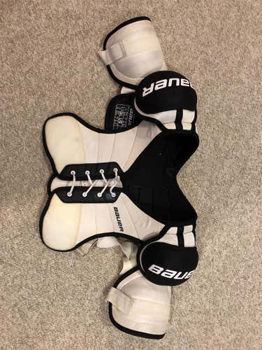 Senior Large Bauer Supreme Classic  Shoulder Pads