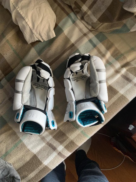 New Maverik Rome ‘19 Goalie Gloves