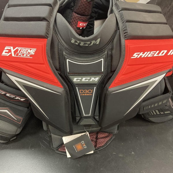 Senior Large CCM Extreme Flex Shield II Pro Goalie Chest Protector