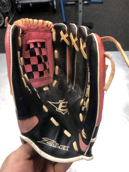 Pink Used Right Hand Throw 9.5" Baseball Glove