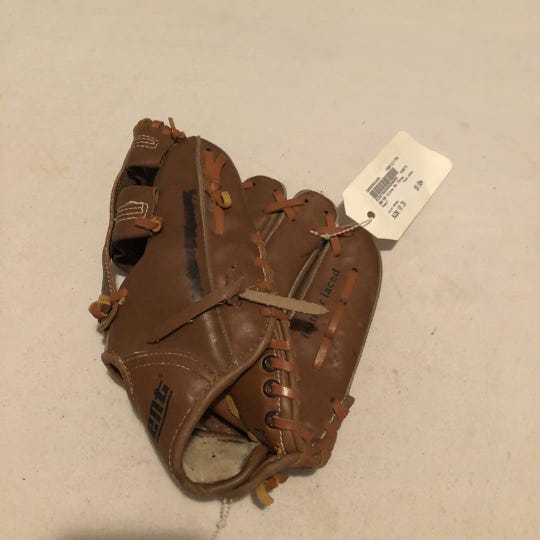 Used Regent 03234 10" Baseball & Softball Fielders Gloves