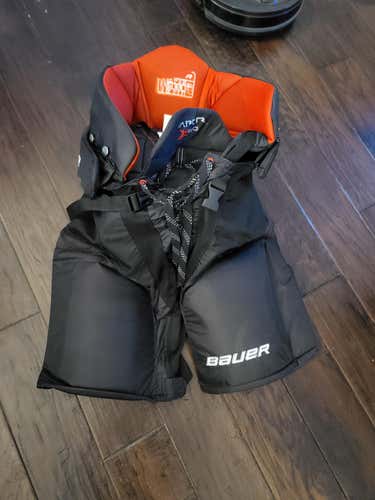 New Senior Medium Bauer Vapor X800 Hockey Pants