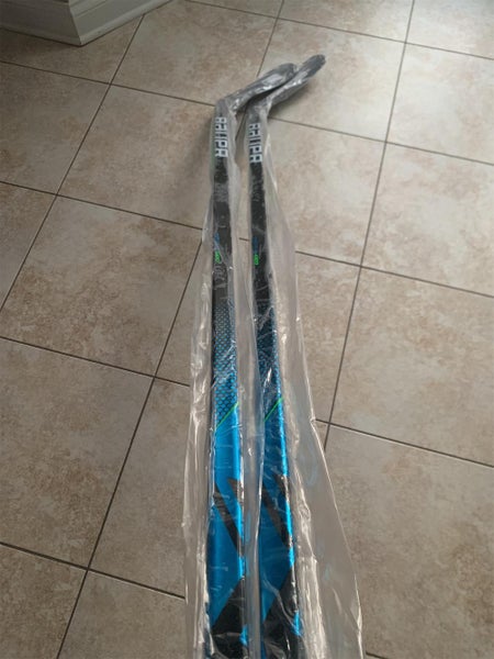 *2 PACK* Senior Right Handed Nexus Geo Hockey Stick