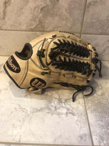 White Used Wilson Right Hand Throw A2000 D33 Baseball Glove 11.75"