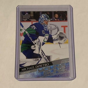 Michael DiPietro Vancouver Canucks 2020-21 Upper Deck Young Guns Rookie Card 206