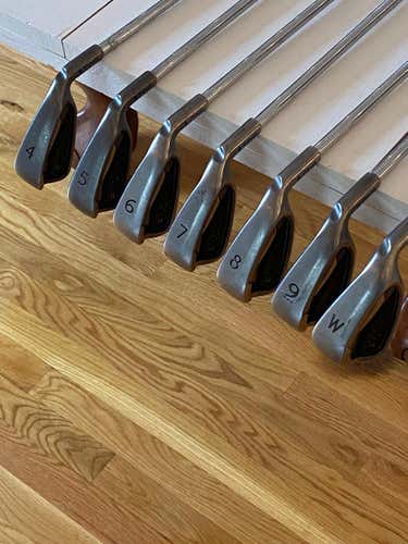 Men's Ping  G25 Iron Set - Right Handed - Stiff Flex Steel Shaft - Blue Dot