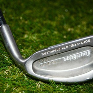 Tour Edge 	Comp 950 	6 Iron 	Right Handed	38"	Graphite 	Regular 	New Grip