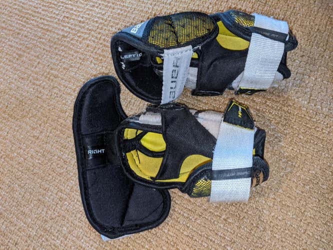 Used Junior Large Bauer Elbow Pads Supreme HP Pro