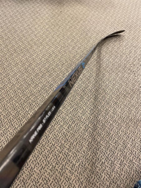 Senior Left Hand Nexus 2N Pro P88 Pattern 87 Flex Hockey Stick