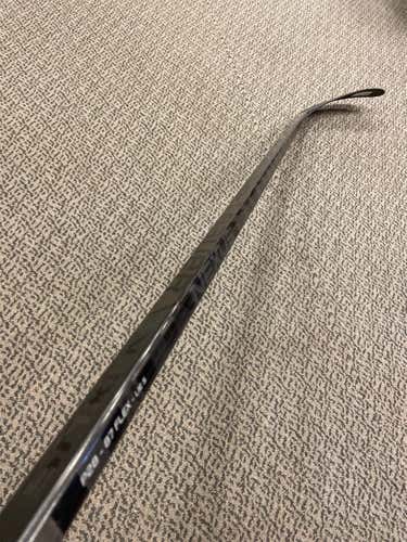 Senior Left Hand Nexus 2N Pro P28 87 Hockey Stick SHADOW SERIES