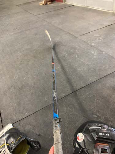 Senior Right Handed Nexus 2N Pro Hockey Stick P28
