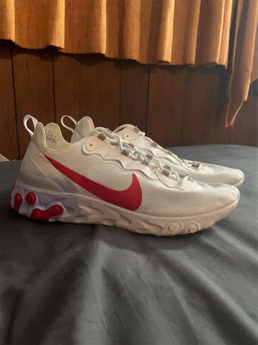 Nike 55 React Size 11 Shoe