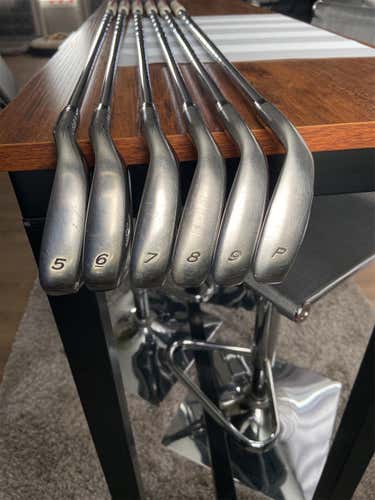 Men's Right Handed Rac OS 2005 Stiff Flex Steel Shaft Iron Set