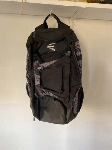 Black Used Easton Bat Pack