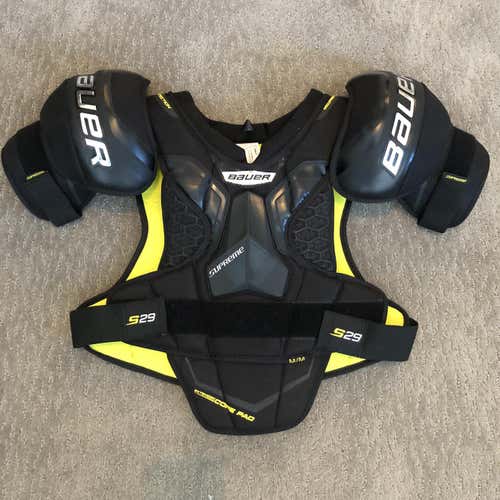 Senior Medium Bauer Supreme S29  Shoulder Pads