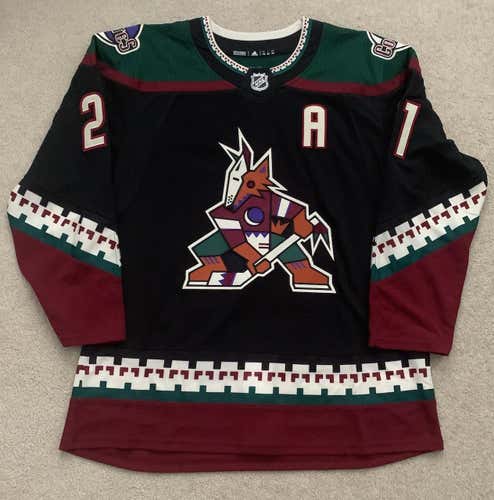 Authentic Arizon Coyotes Derek Stepan Adidas Third Jersey (size 52)