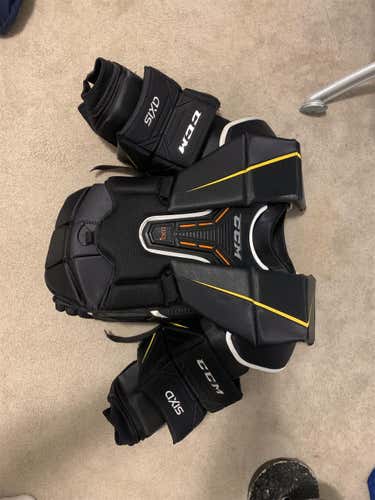 Senior Medium CCM Axis Pro Goalie Chest Protector