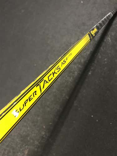 New CCM Super Tacks AS2 Pro Hockey Stick Right P28 85flex