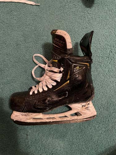 Senior Bauer Supreme 2S Pro Regular Width  Size 8 Hockey Skates