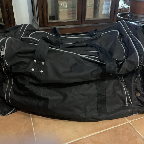 Used Large Hockey Giant Player Bag